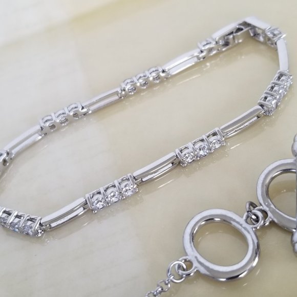 Glam Bracelet Bundle of 4 Pieces - Picture 8 of 11